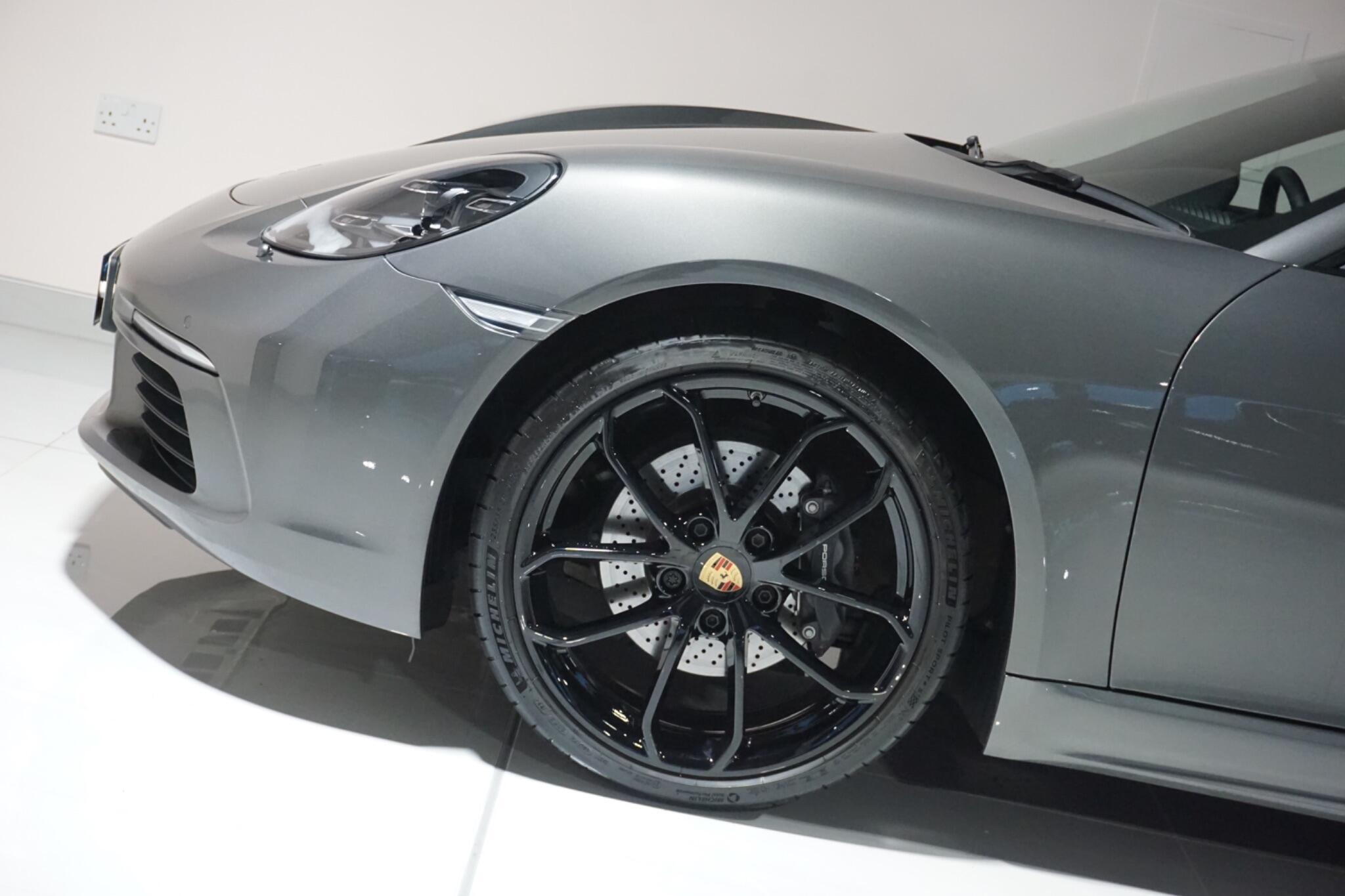 Porsche 718 Cayman 2.0T Style Edition Coupe 2dr Petrol PDK Euro 6 (s/s) (300 ps)